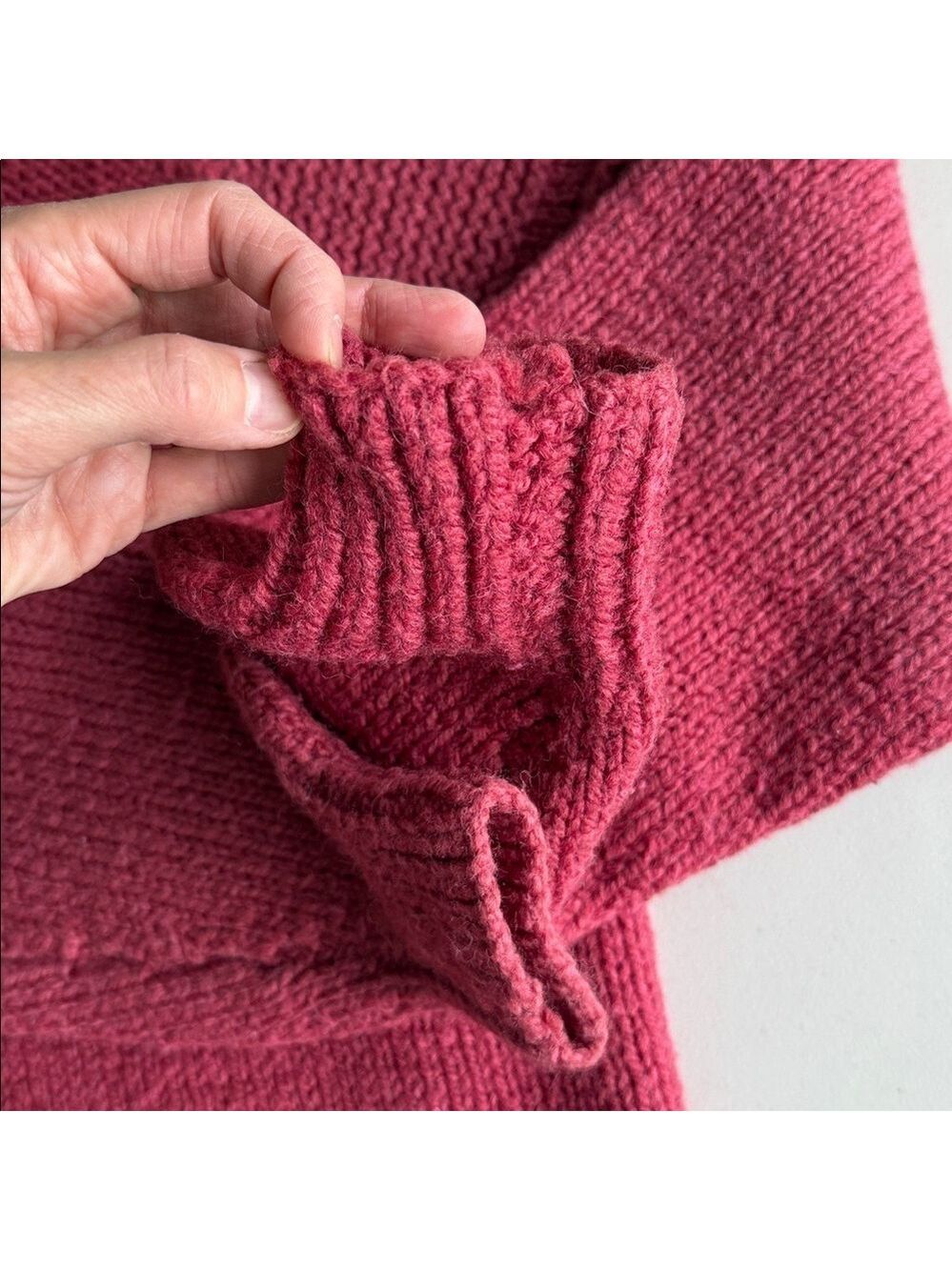 Hand-Knit Wool Sweater Raspberry Pink - Picture 9 of 14